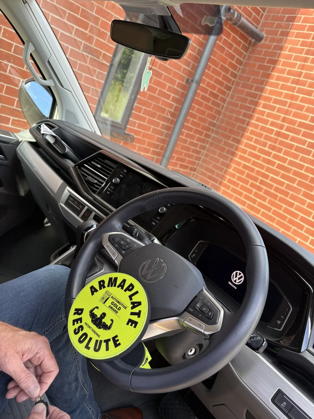 Resolute Compact fitted to a steering wheel